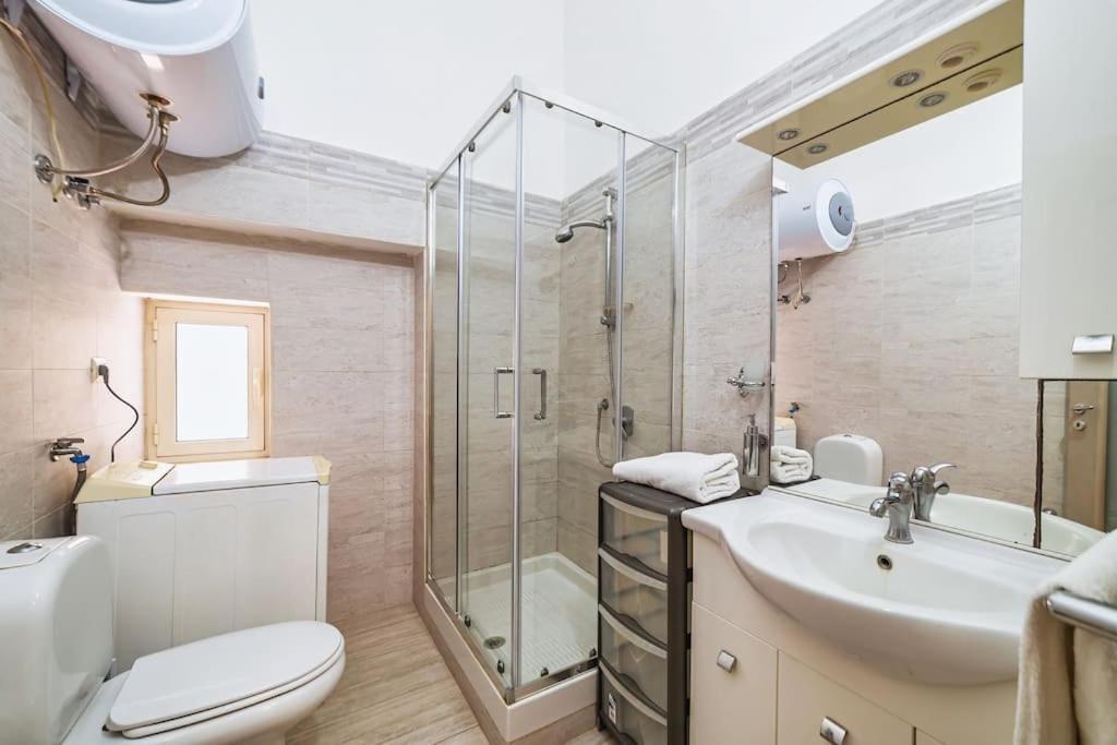 Centro- Benedettini'S Apartament Катания Экстерьер фото