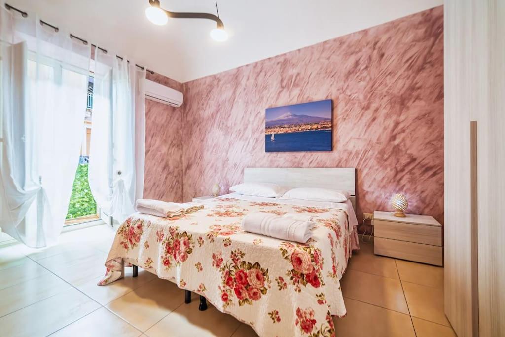 Centro- Benedettini'S Apartament Катания Экстерьер фото